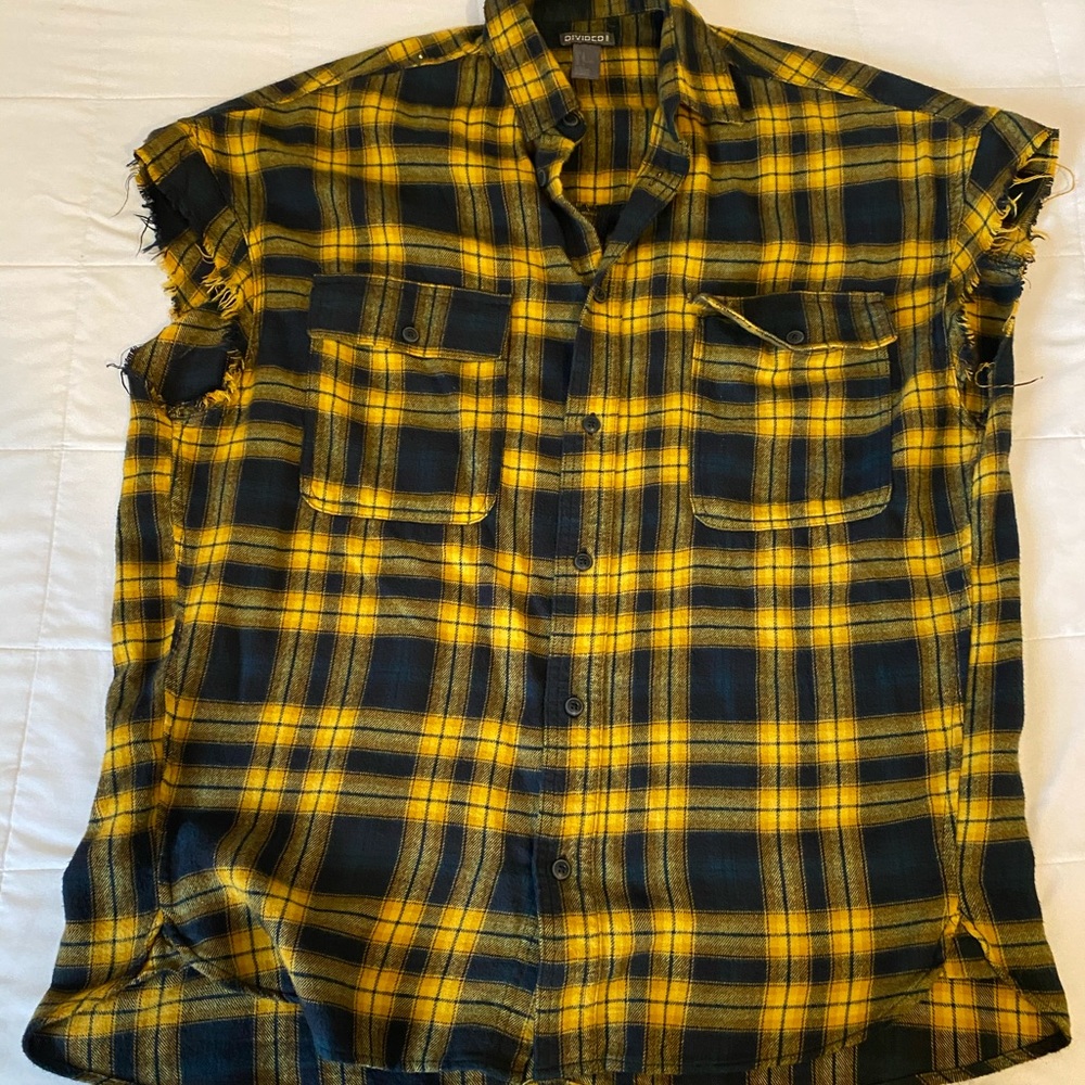 H&M oversized cut off flannel